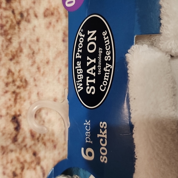 NWT baby socks - Picture 3 of 7